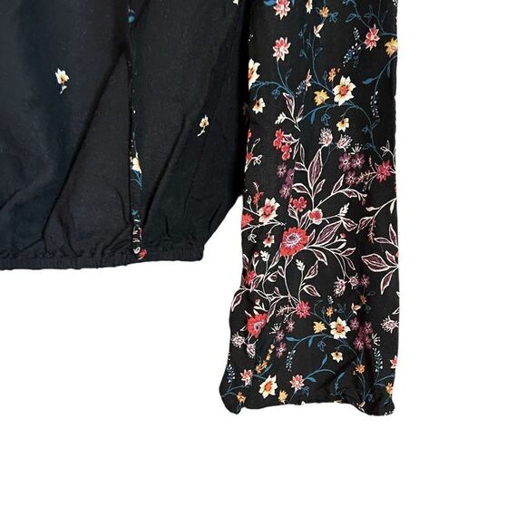 BCBGeneration long sleeve floral blouse - Picture 7 of 9